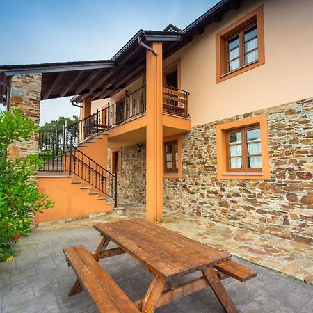 Apartamentos Navalin Tapia De Casariego Dış mekan fotoğraf