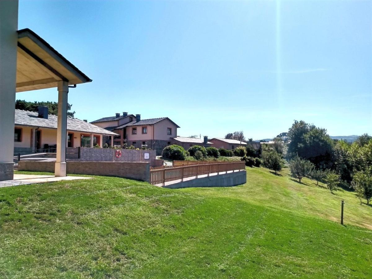 Apartamentos Navalin Tapia De Casariego Dış mekan fotoğraf